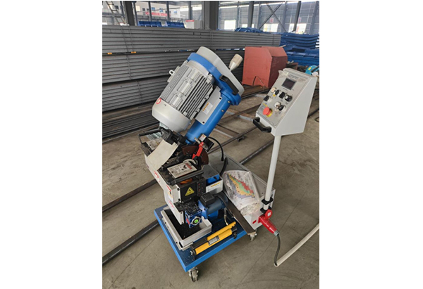 （CMMA-60L）瓊鋸自動進行式銑邊機